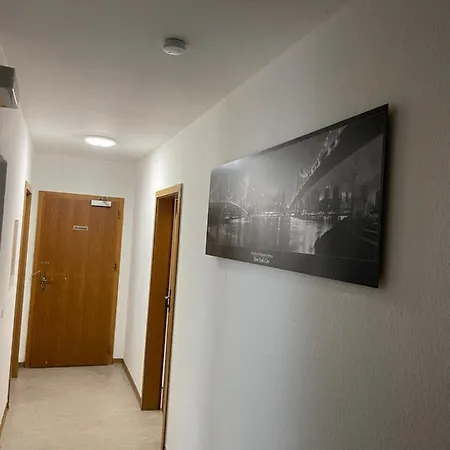 1 Für 2 Personen Ruhige Lage *